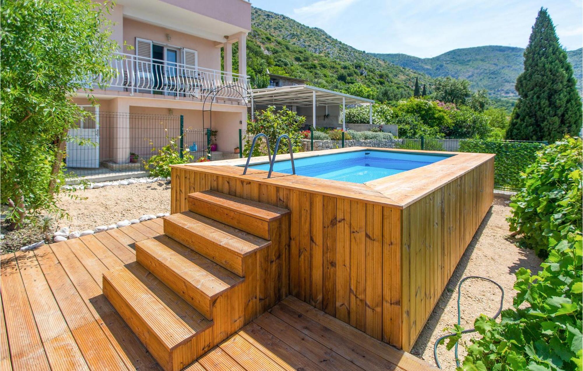 3 Bedroom Lovely Home In Plat Млини Екстериор снимка